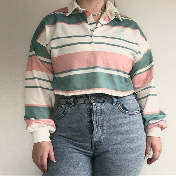 Striped Collared Crop Top - Picture 2 of 5